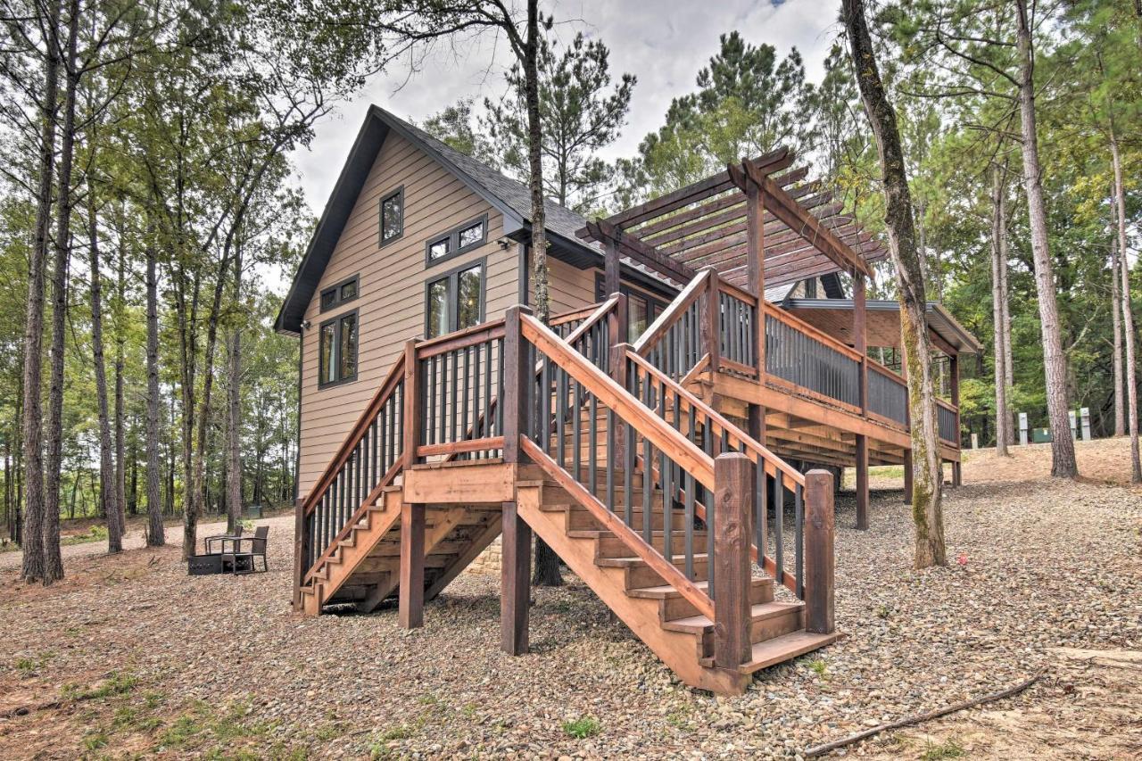 Modern Broken Bow Cabin Large Deck, Bbq And Pergola Esterno foto
